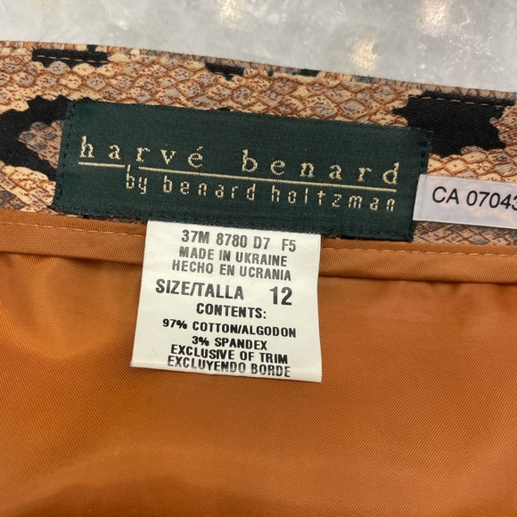 Snake Pattern Skirt, Size 12 - Picture 6 of 12